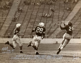 1949 Rusty Russell, Jr. Catching Touchdown Pass Against Kentucky