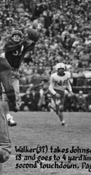 Doak’s Great Catch In 1947 Against Texas