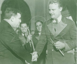 1934 NYC Mayor Laguardia Greets SMU Band Diretor Robert Goodrich
