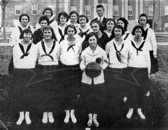 1921 Women’s Basketball Team